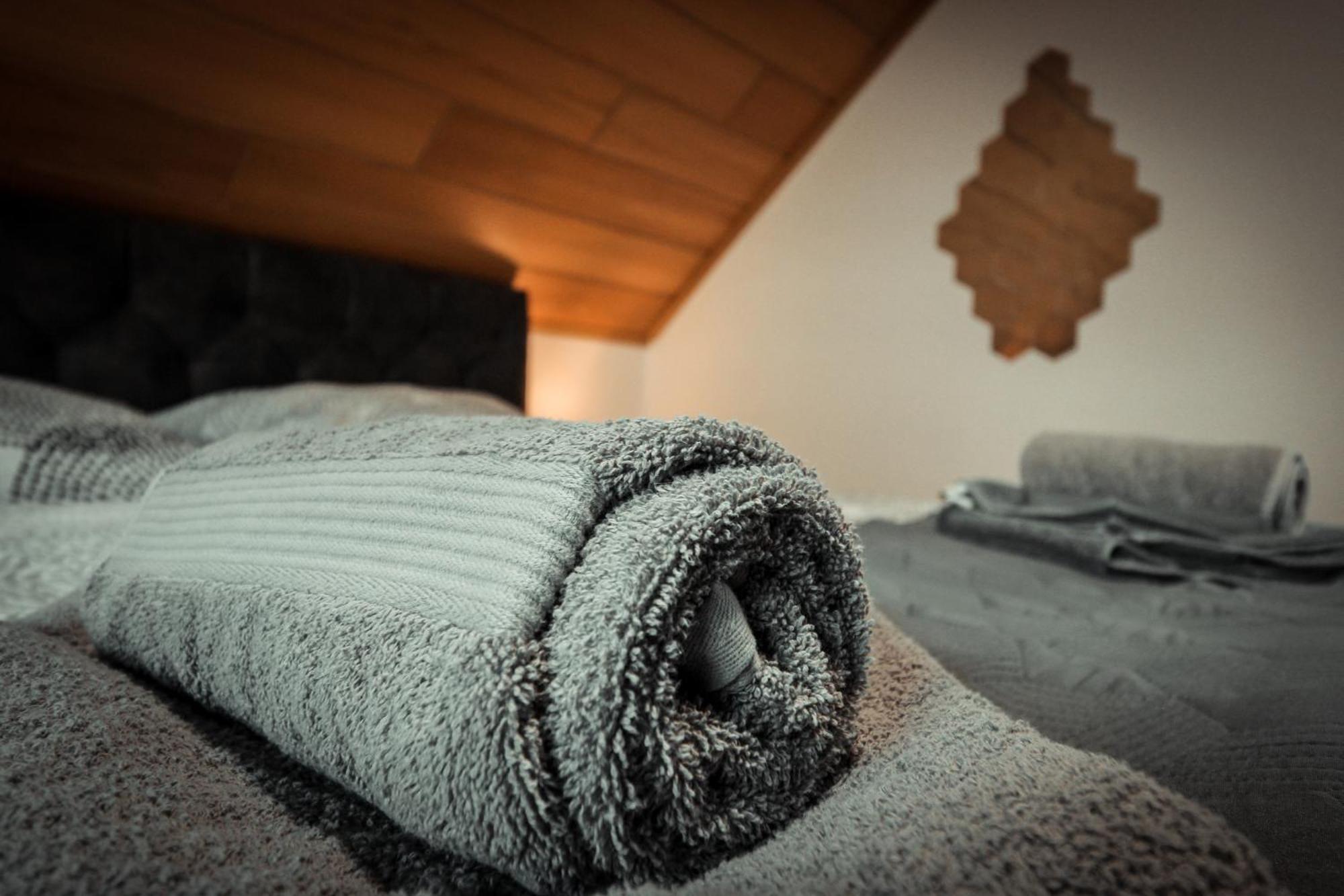 Stilvolle Wellness-Ferienwohnung In Neef Whirlpool, Sauna, Grill, Fitness, Billard & Moselblick Экстерьер фото